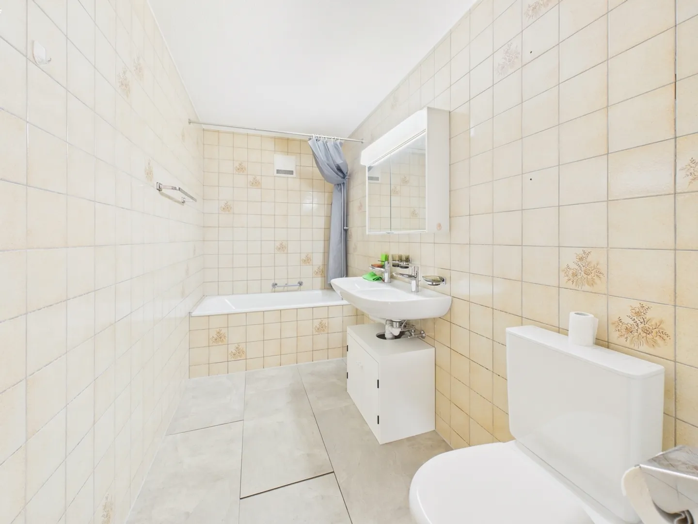 Grosszügige 5.5-Zimmer Dachwohnung in Rothenfluh, Kanton BL - Foto 9 von 10