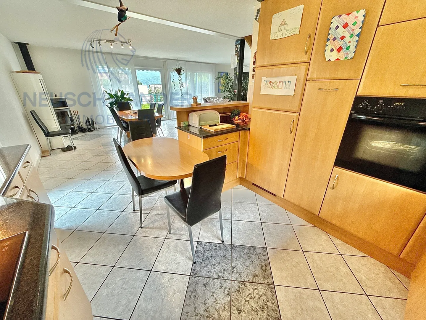 Location-vente située dans un quartier - Photo 8 sur 31