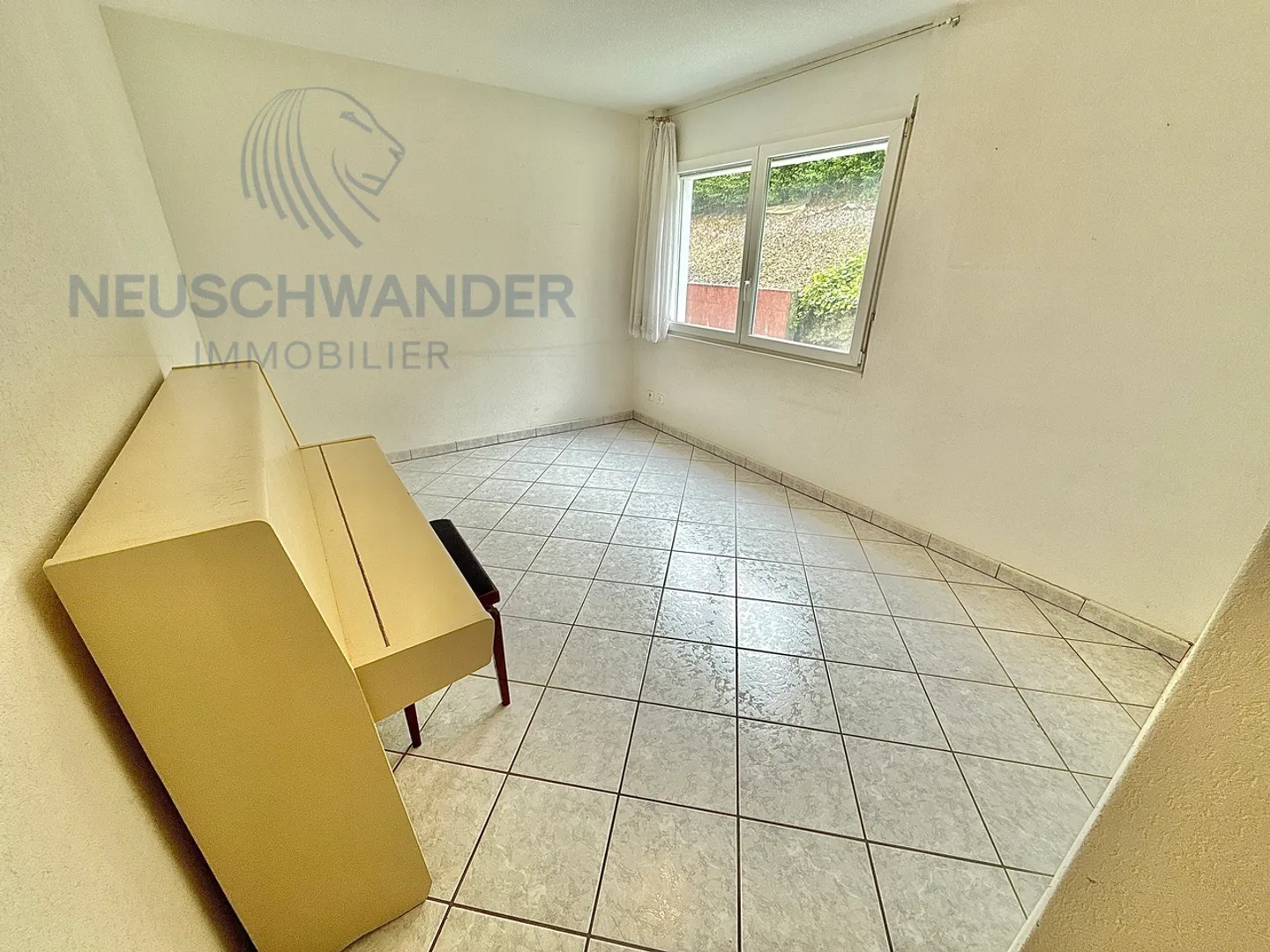 Location-vente située dans un quartier - Photo 9 sur 31