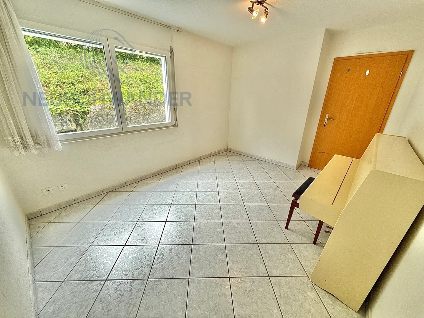 Location-vente située dans un quartier - Photo 10 sur 31