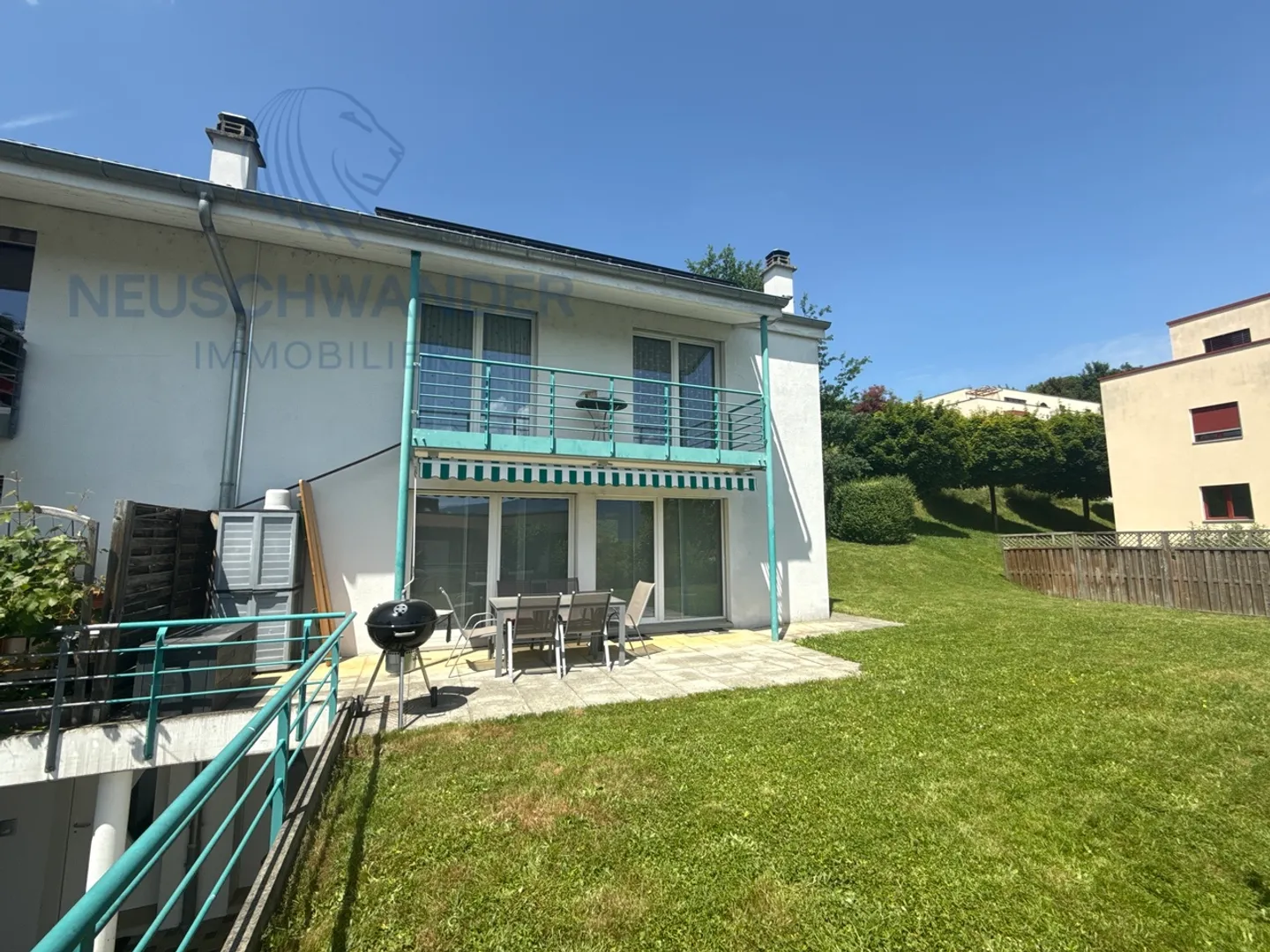 Location-vente située dans un quartier - Photo 2 sur 31