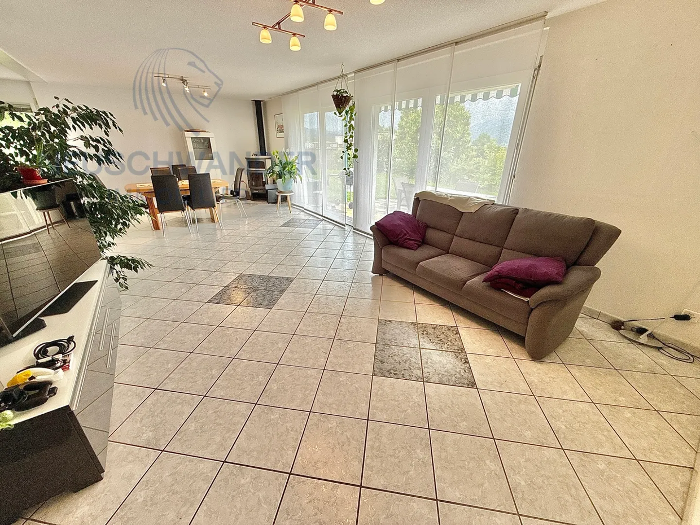 Location-vente située dans un quartier - Photo 5 sur 31