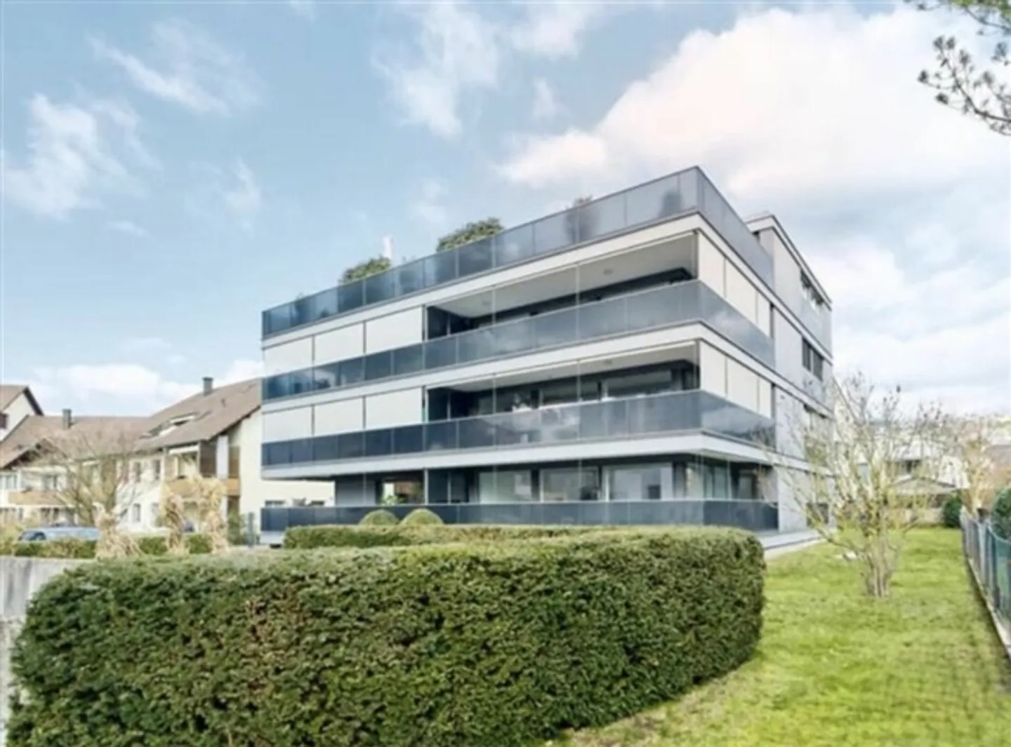 Modern and bright 4.5 room ground floor apartment in Bremgarten - Photo 1 of 9