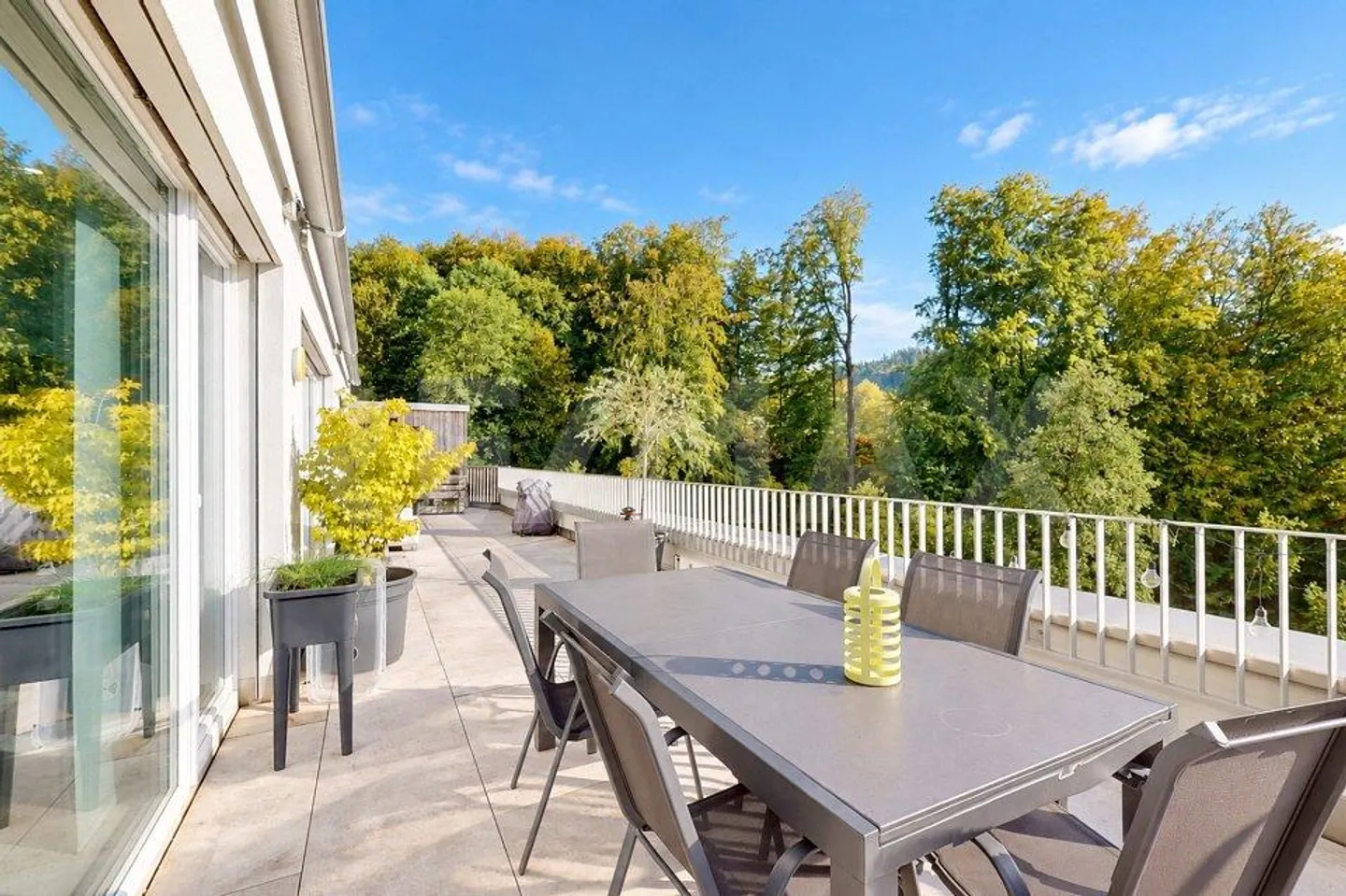 Living with a View – Exclusive 5.5+ Room Dream with Sun Terrace... - Photo 1 of 11