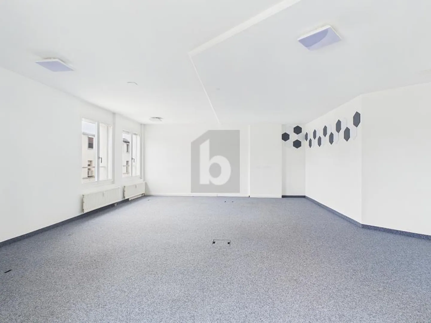 Espace de bureau polyvalent à Dübendorf - Photo 1 sur 6