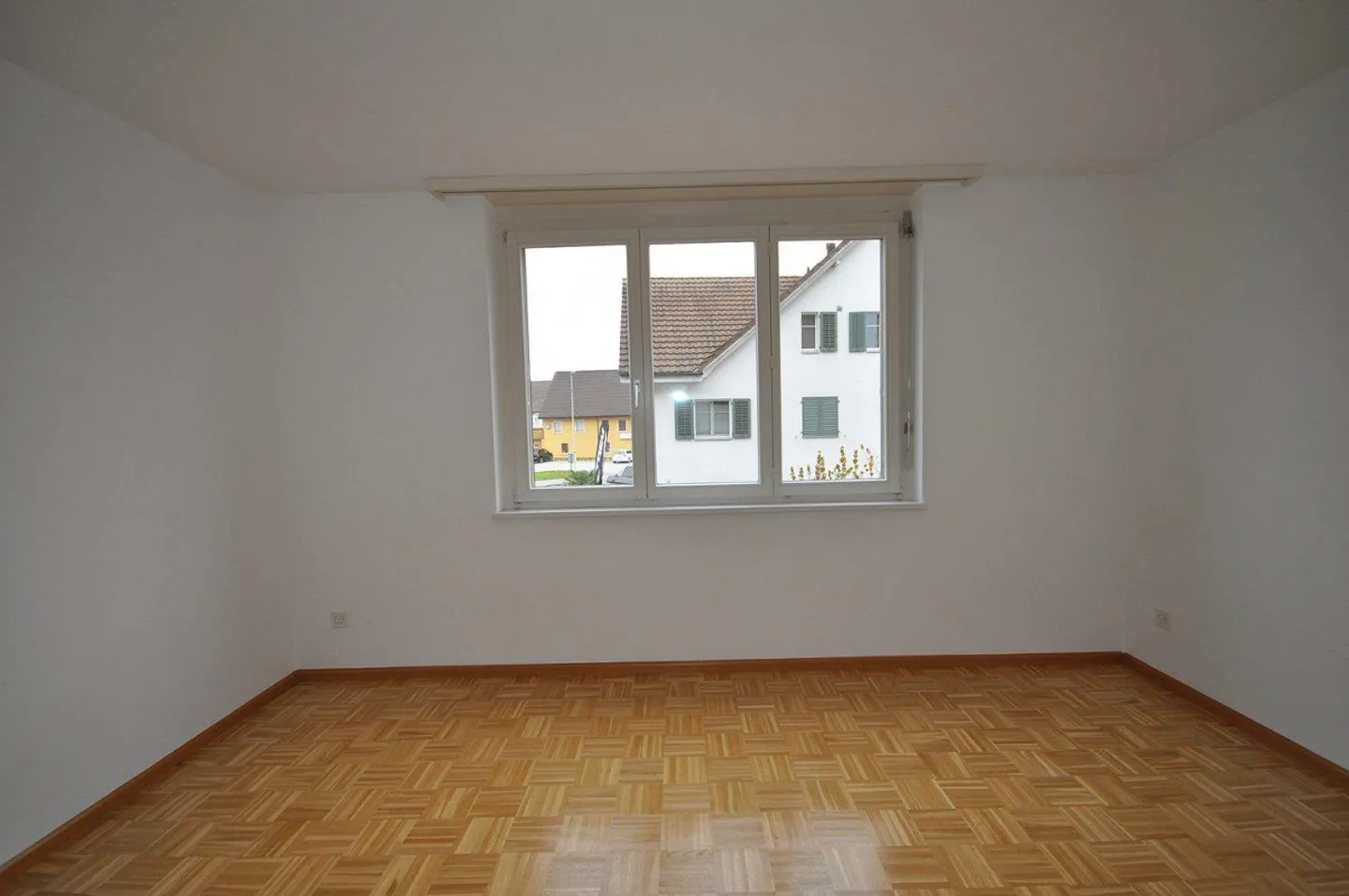 Appartement spacieux de 5,5 pièces dans un endroit calme à Möhlin - Photo 4 sur 9