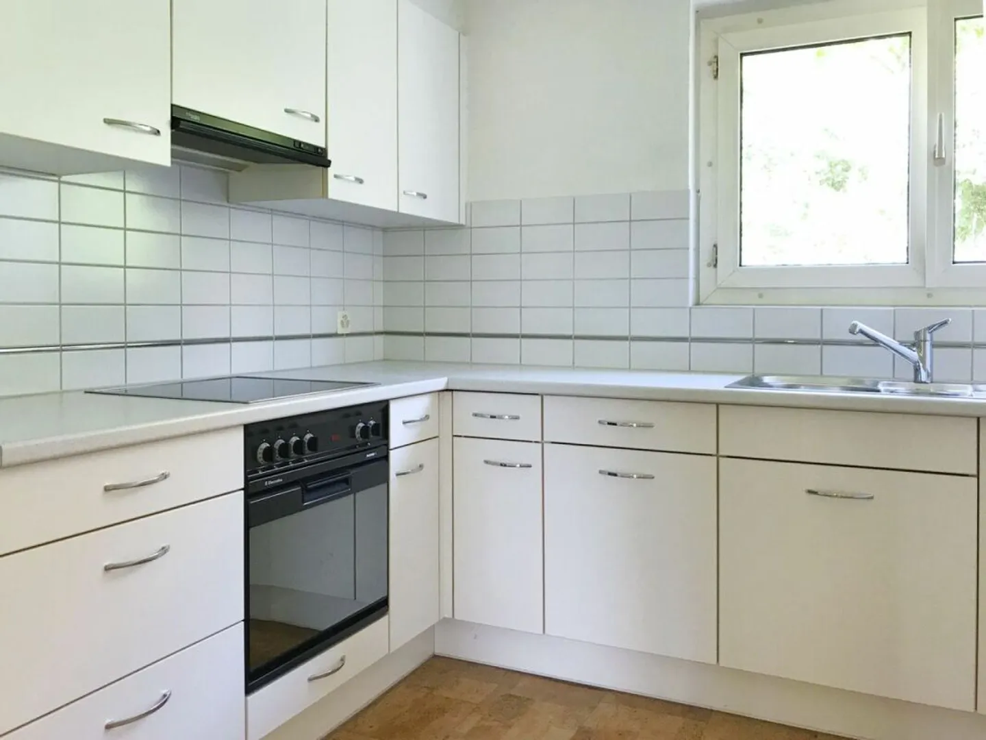 Appartamento accogliente al 1° piano in una posizione tranquilla vicino al centro città - Foto 5 di 9