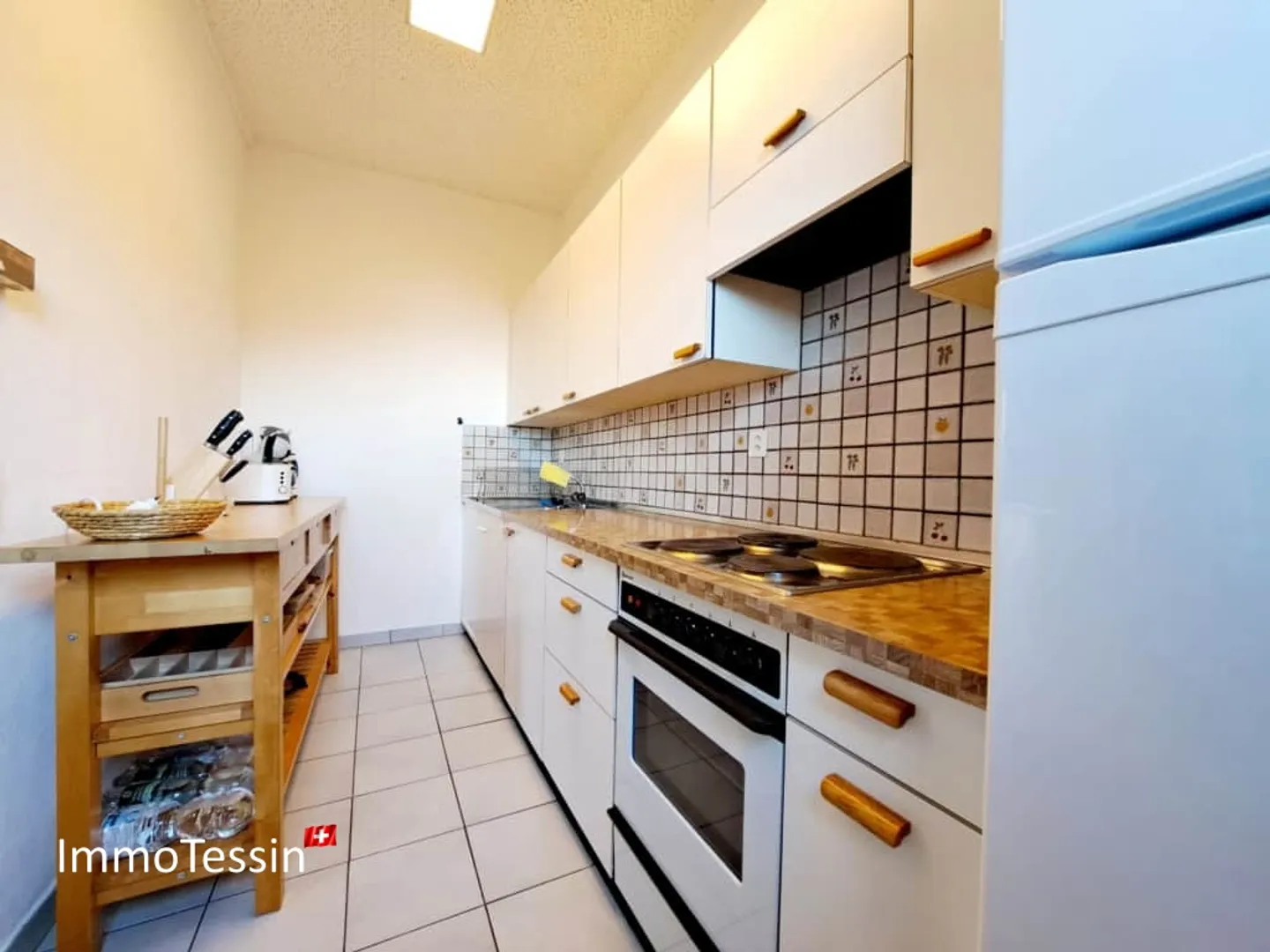 Renovated house near the Verzasca dam with beautiful views up to Lake Maggiore - Photo 8 of 13