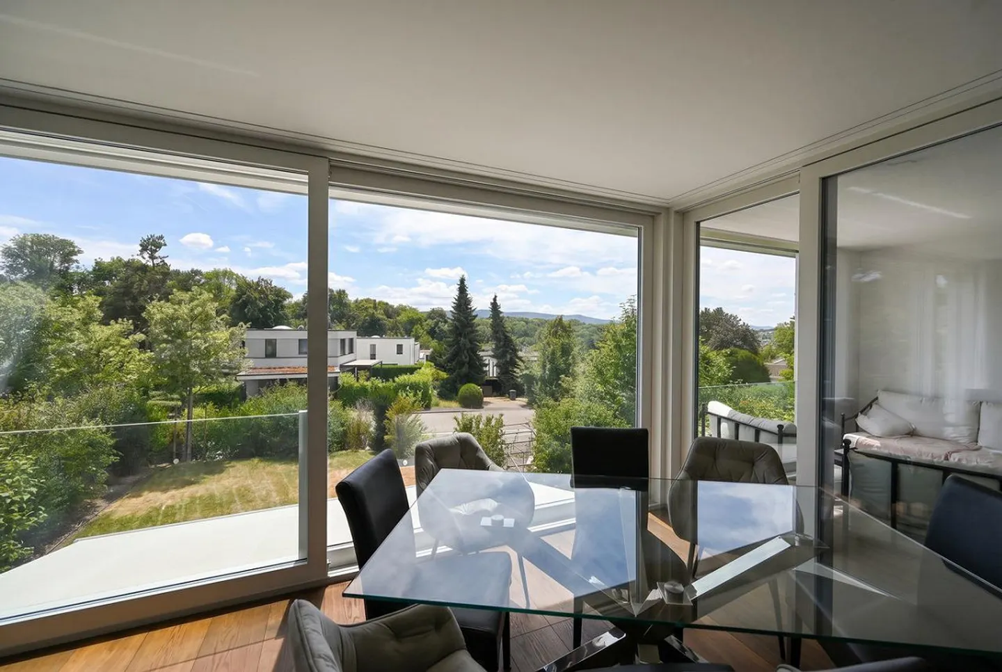 Appartement exclusif avec vue - Photo 6 sur 14