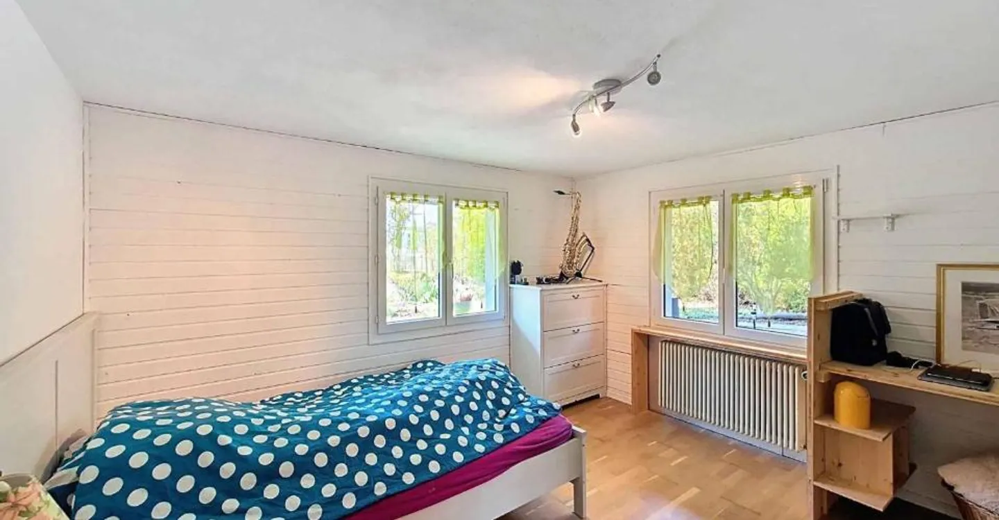 Helles Einfamilienhaus in grüner Umgebung - Foto 7 von 11