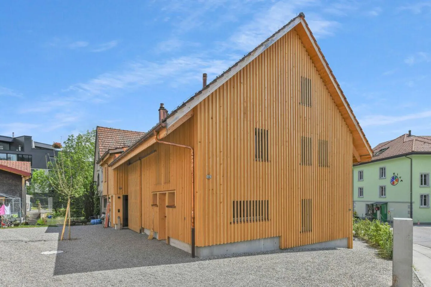 Move in and feel at home: Charming 3.5-room house part, completely renovated and ready to move in in Bazenheid - Photo 23 of 30