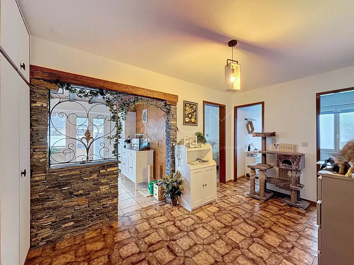 Appartement lumineux à St-Léonard ? 3 chambres, balcons, jardin et places de par - Photo 3 sur 15