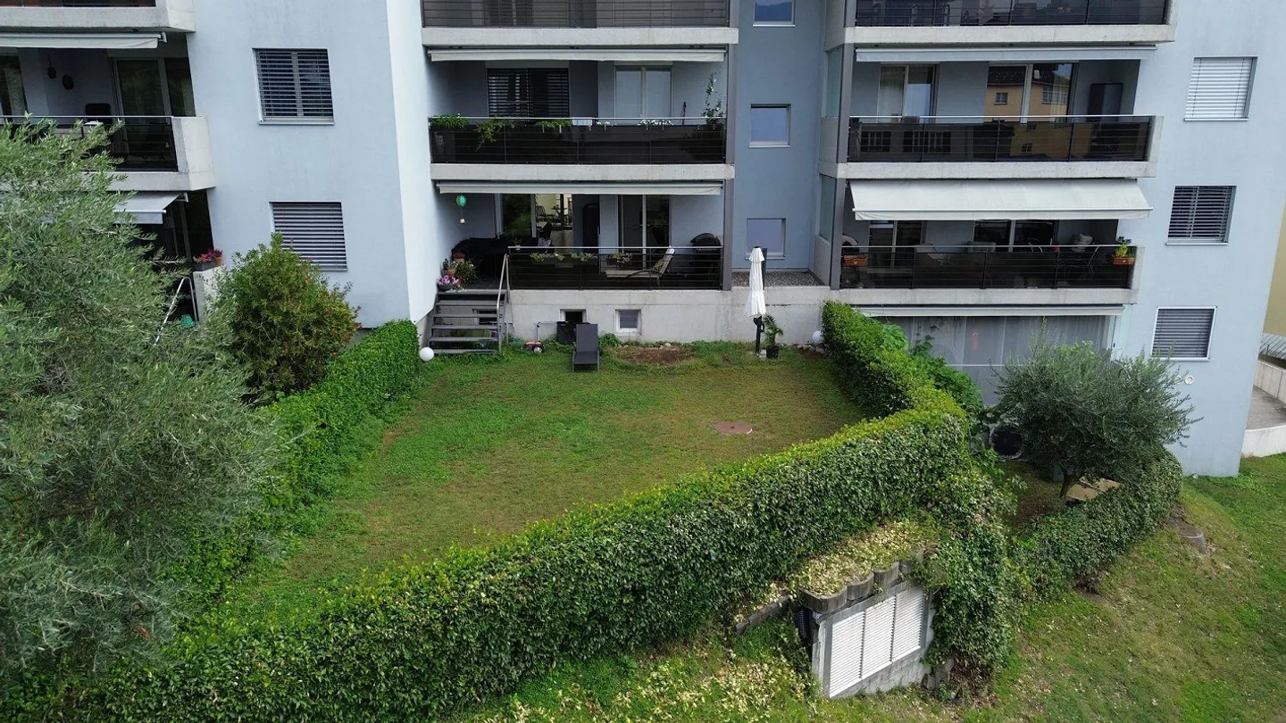 Minusio – appartement avec 2 jardins et 2 terrasses, à deux pas de... - Photo 2 sur 21