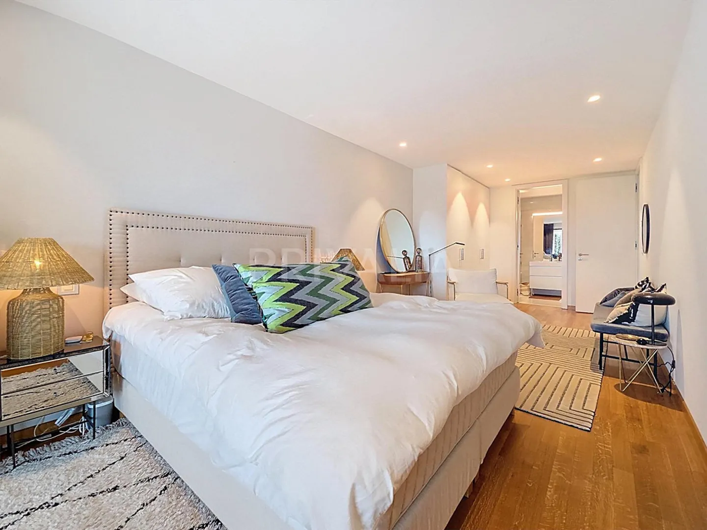 Wohnung mit 130 m2 Terrasse in einer zeitgenössischen Residenz - Foto 6 von 13