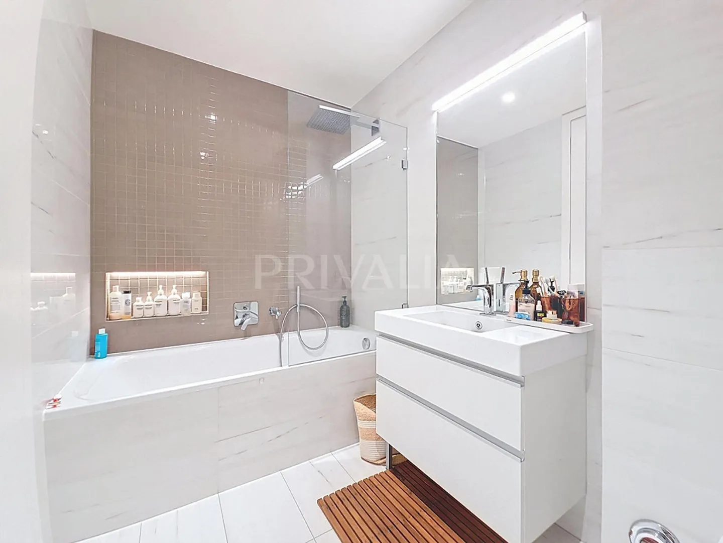 Wohnung mit 130 m2 Terrasse in einer zeitgenössischen Residenz - Foto 7 von 13