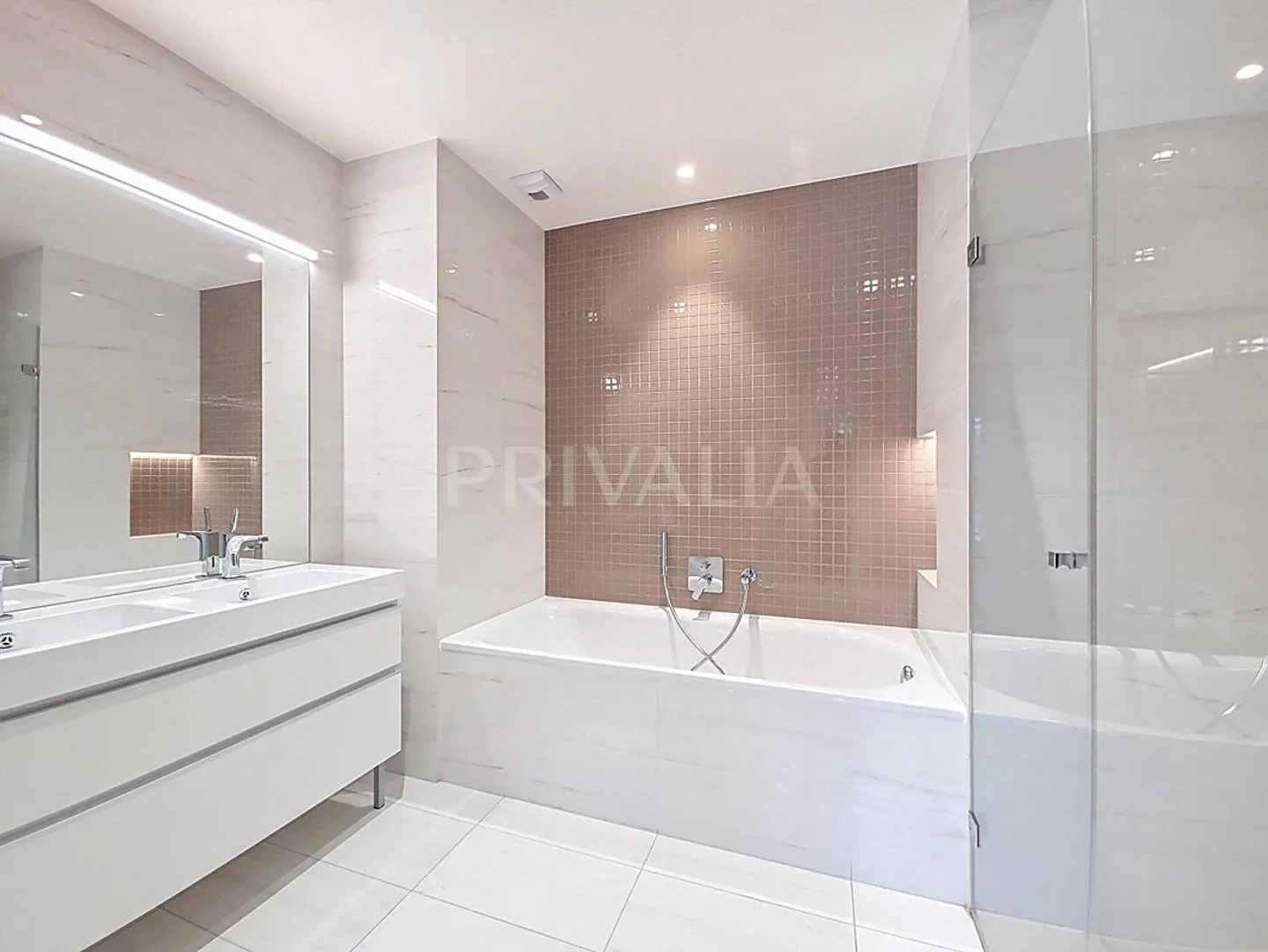 Wohnung mit 130 m2 Terrasse in einer zeitgenössischen Residenz - Foto 9 von 13