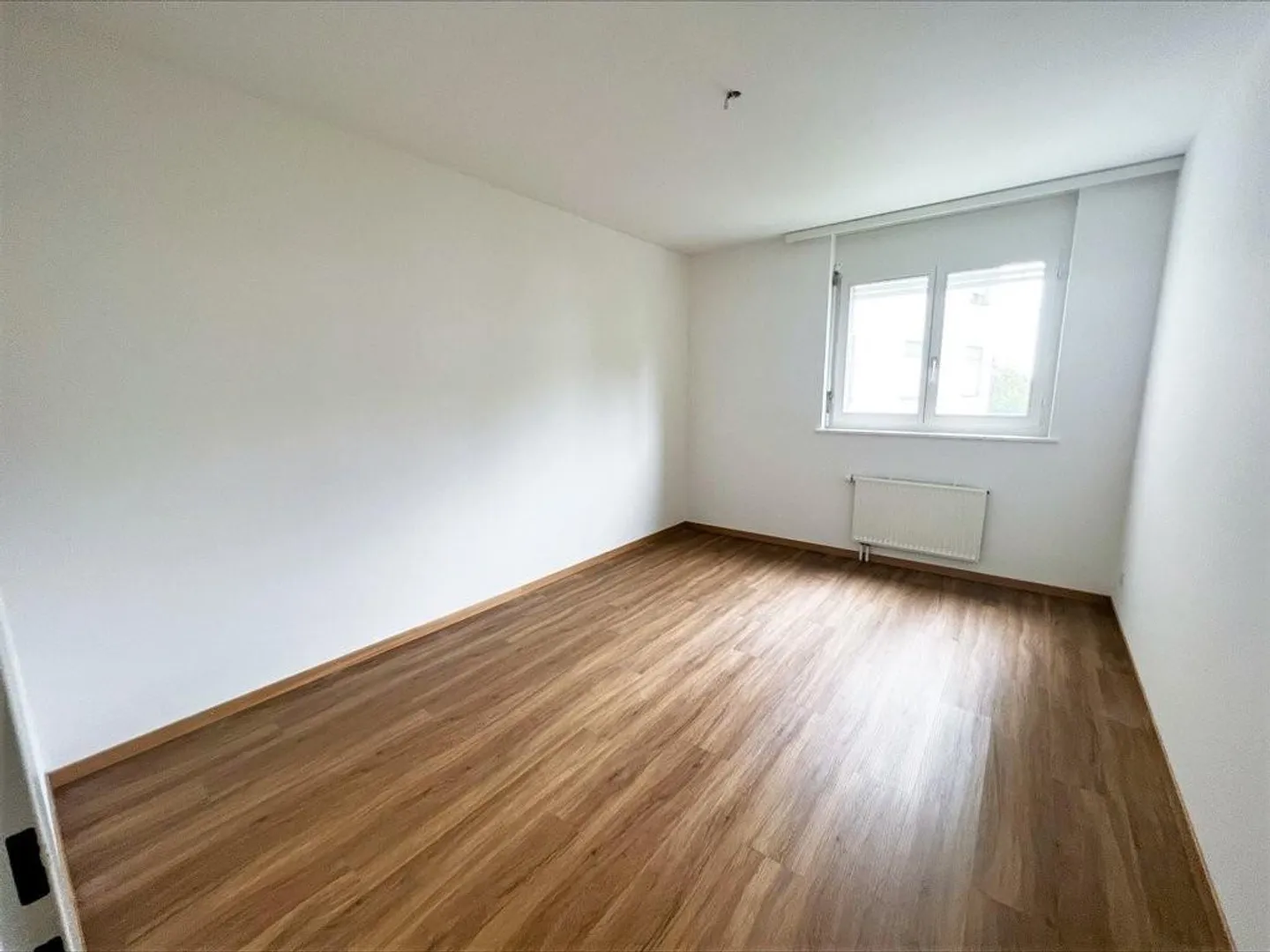 Schöne Wohnung nur wenige Schritte vom Bahnhof entfernt! - Foto 4 von 7