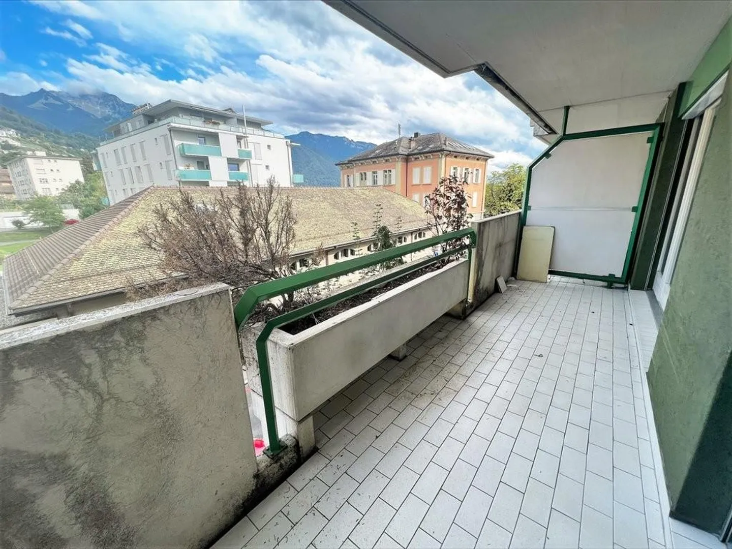 Schöne Wohnung nur wenige Schritte vom Bahnhof entfernt! - Foto 6 von 7