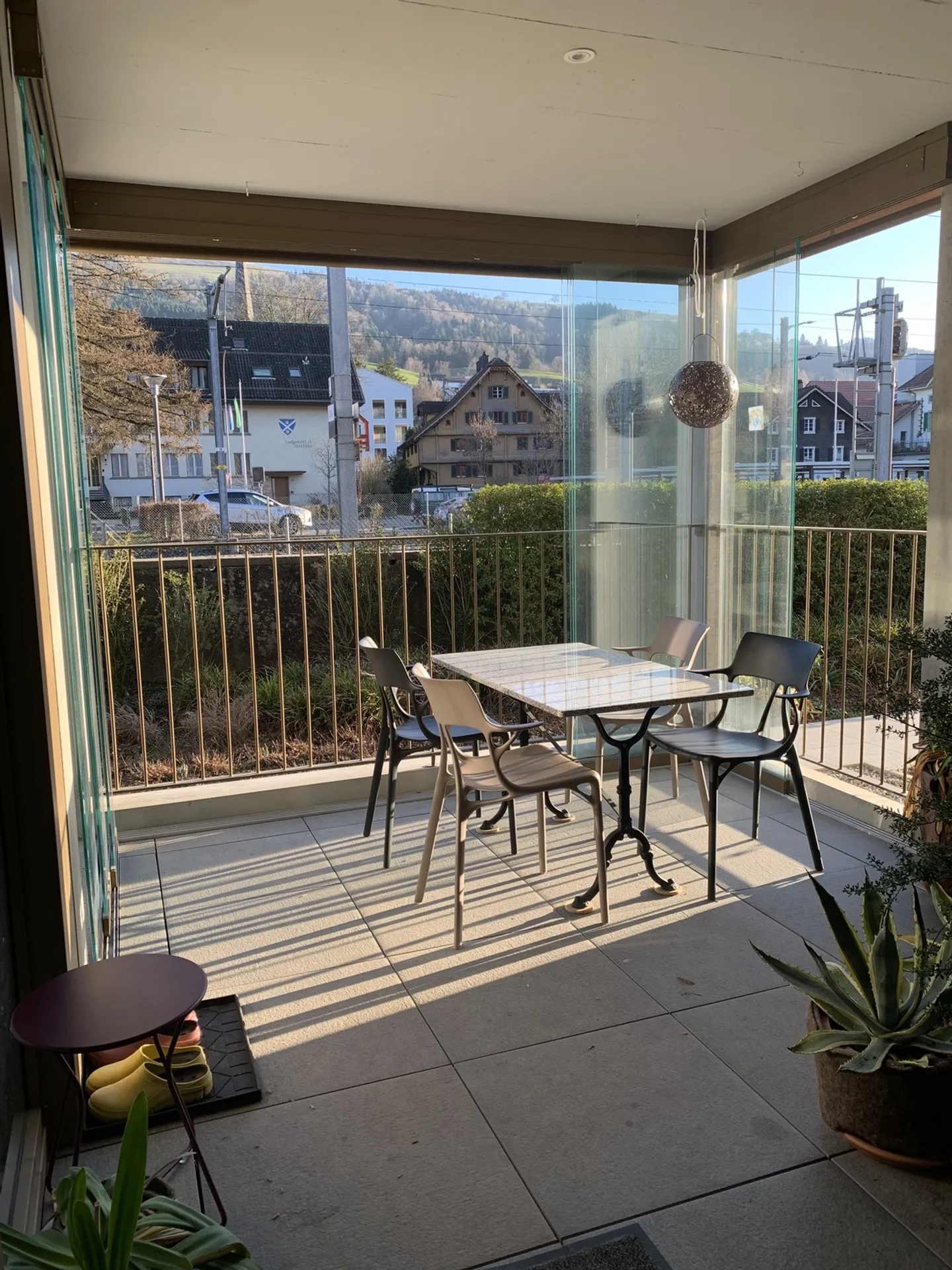 Appartamento moderno con giardino - Foto 7 di 10