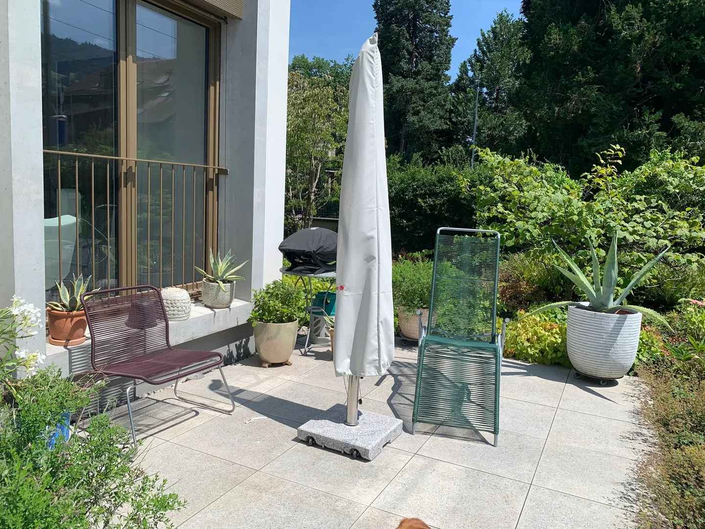 Appartamento moderno con giardino - Foto 8 di 10