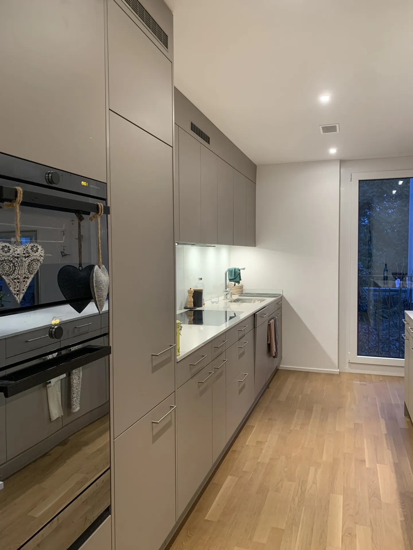 Appartamento moderno con giardino - Foto 4 di 10