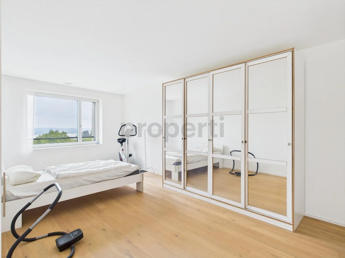 Stupendo appartamento di 2,5 stanze con vista lago a Fruthwilen - Foto 8 di 12