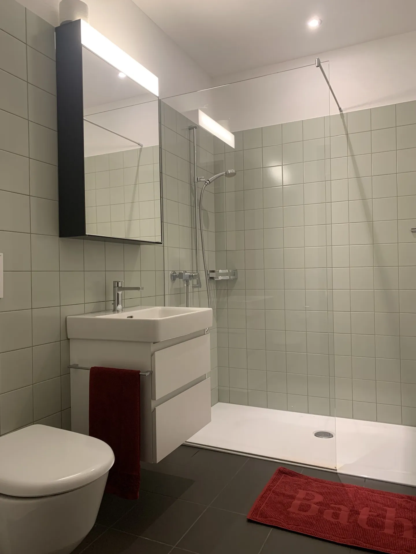 Appartamento moderno con giardino - Foto 6 di 10