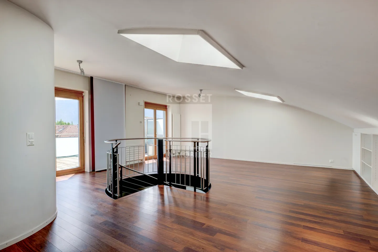 In Esclusiva: Duplex di 5 locali nel cuore di Plan-les-Ouates - Foto 3 di 5