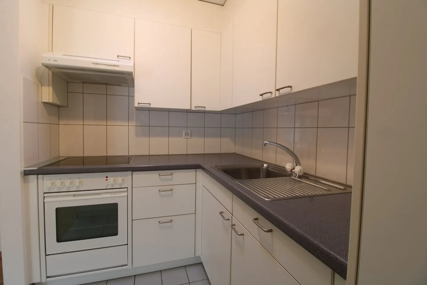 2.5 Room Apartment - Photo 2 of 6