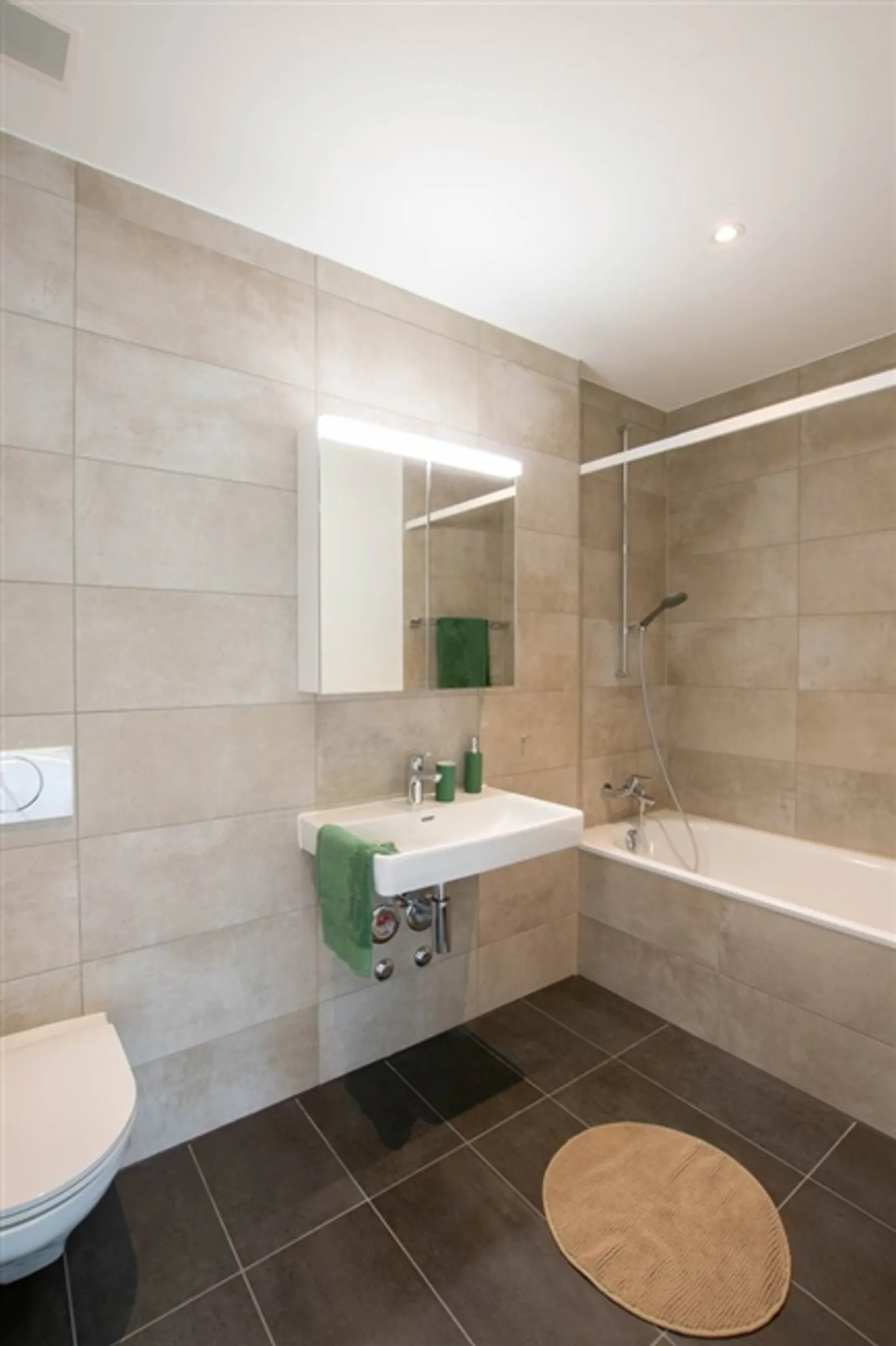 «Eine schöne Familienwohnung sucht Sie» - Foto 2 von 6