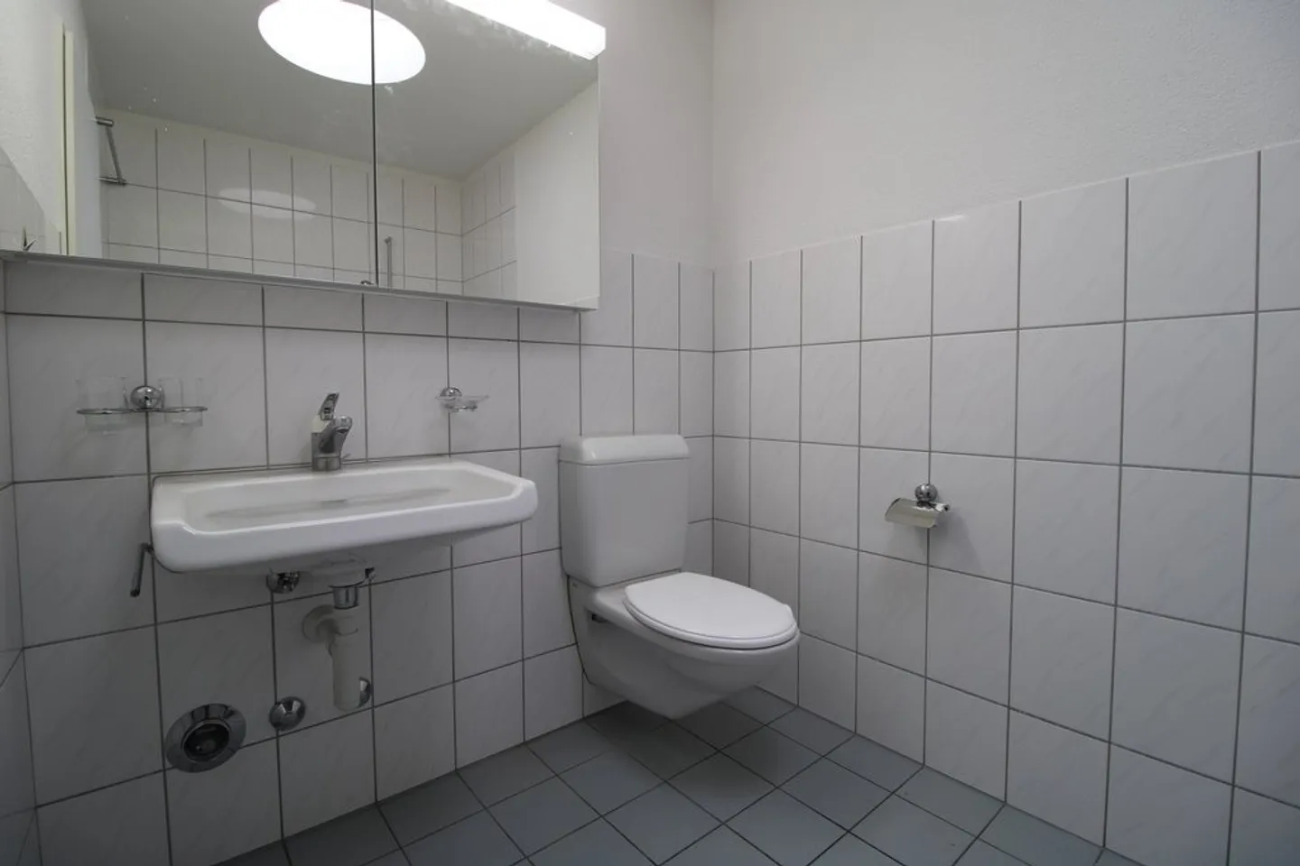 2.5 Room Apartment - Photo 6 of 6