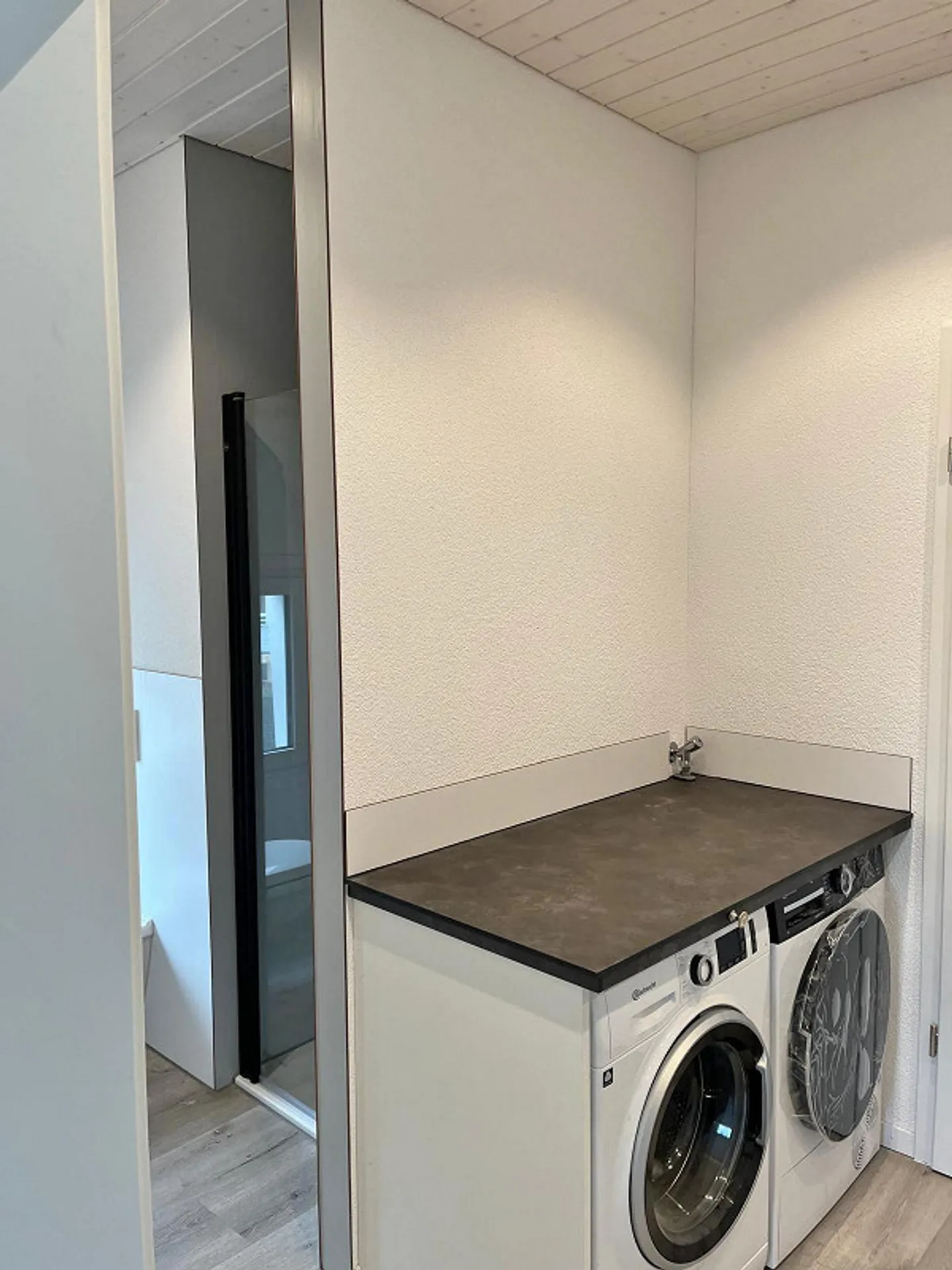 Attico di 4 stanze appena ristrutturato - Foto 9 di 18