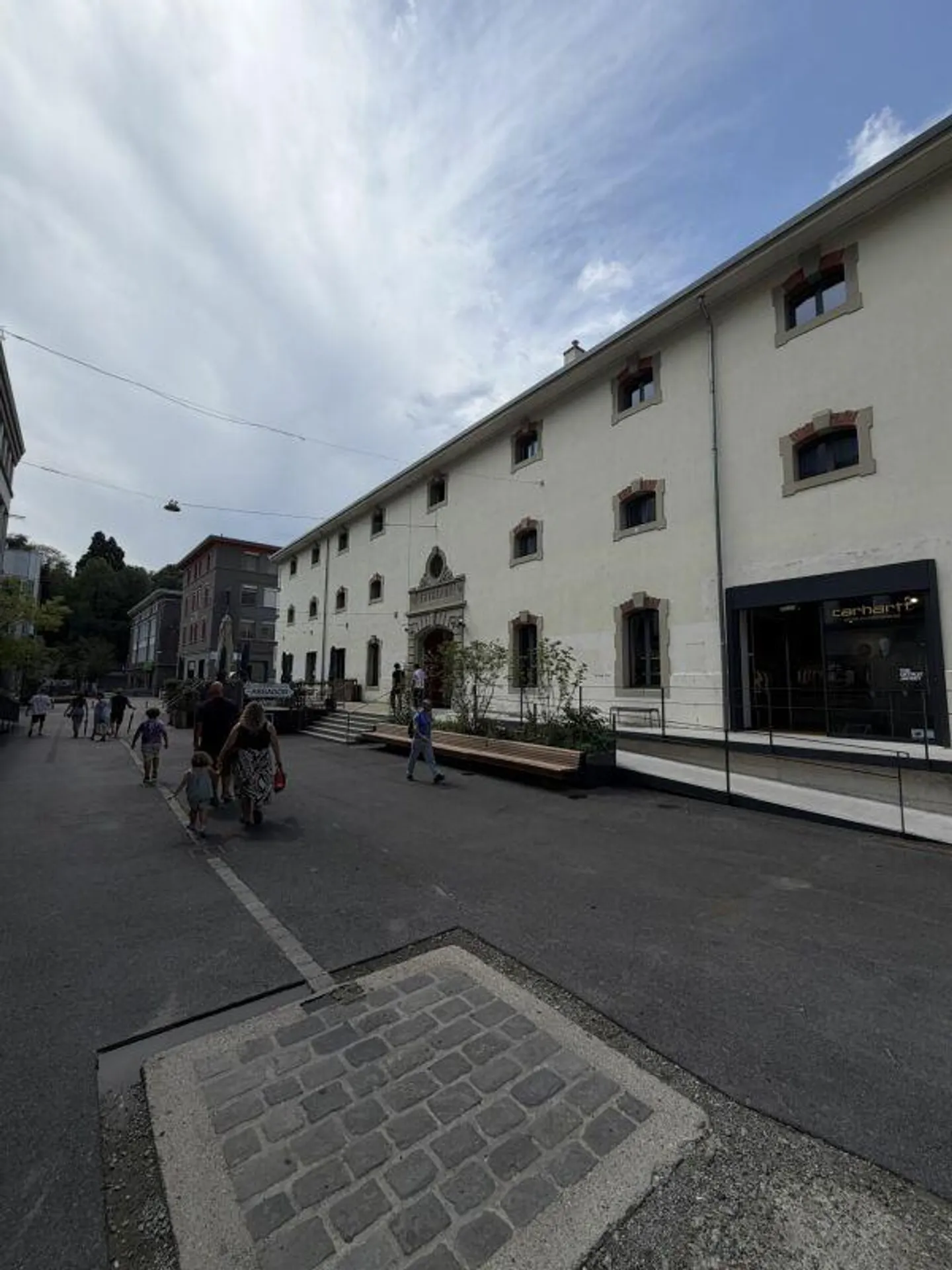 Spazio commerciale di 139m2 appena ristrutturato - Foto 10 di 13
