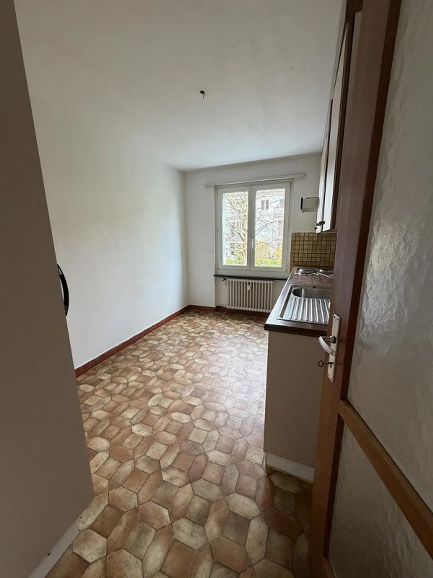 Appartement ensoleillé et lumineux cherche locataire ! - Photo 2 sur 9