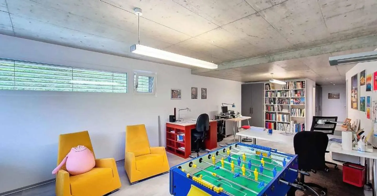 Einzigartige Villa in einem Wohngebiet! - Foto 4 von 11