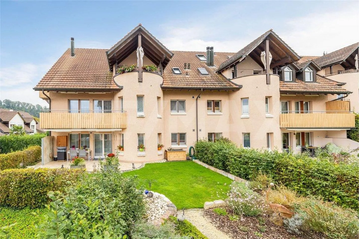 Bright and spacious apartment near the Rhine - Comfortable living in ... - Photo 1 of 13