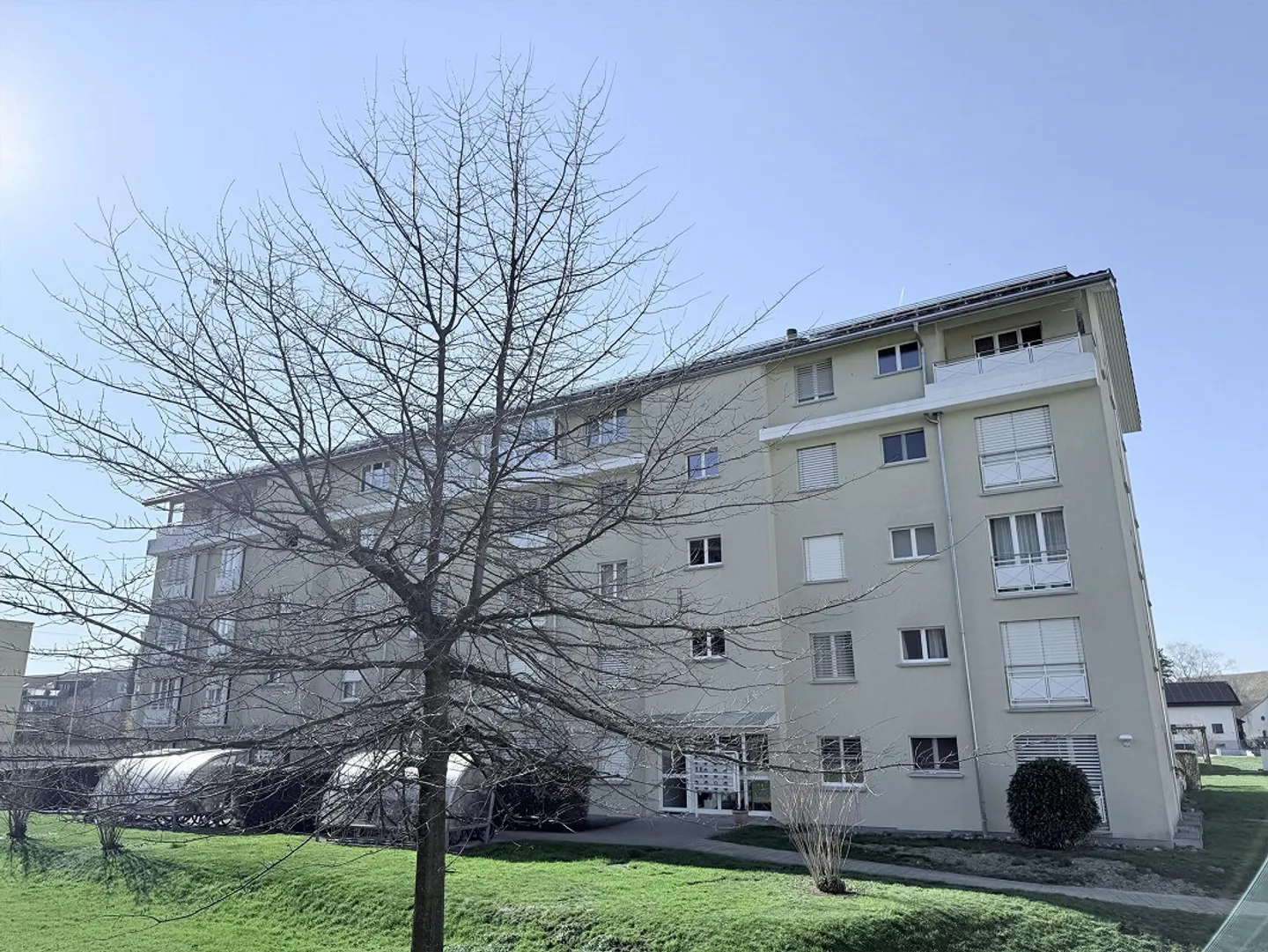 Condominium with garden seating area for sale - Photo 1 of 9