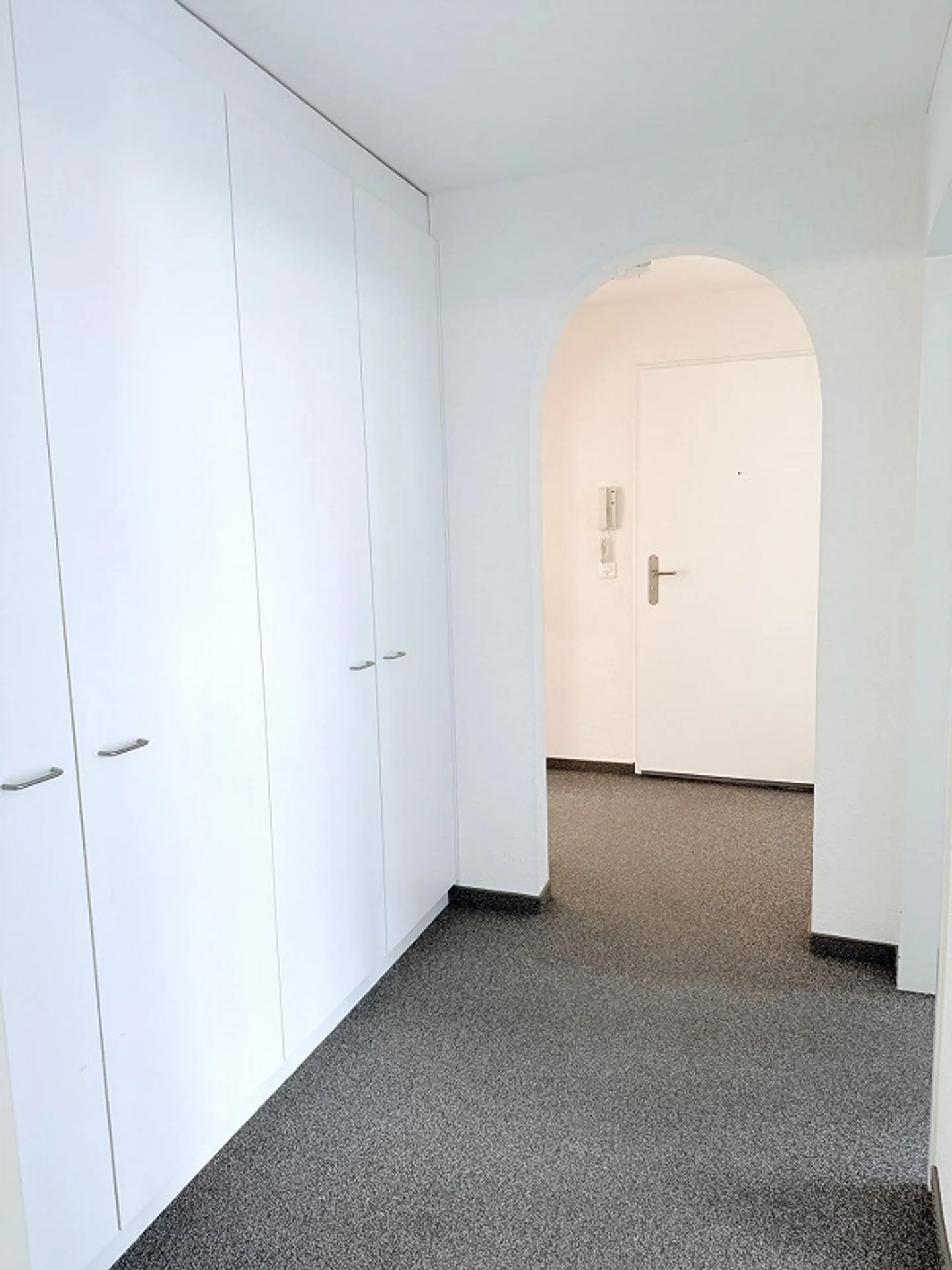 Condominium with garden seating area for sale - Photo 4 of 9