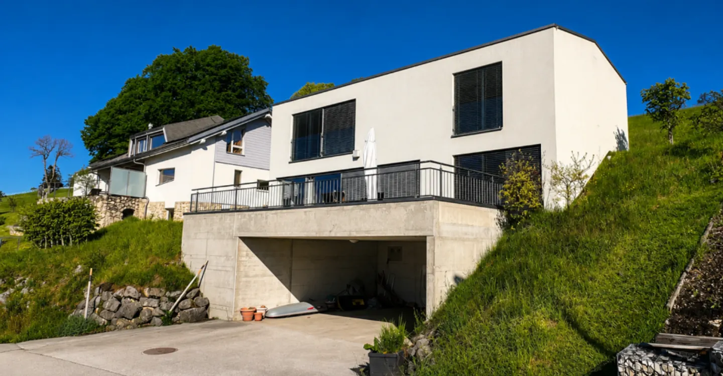 Magnificent villa with breathtaking view - Photo 3 of 12