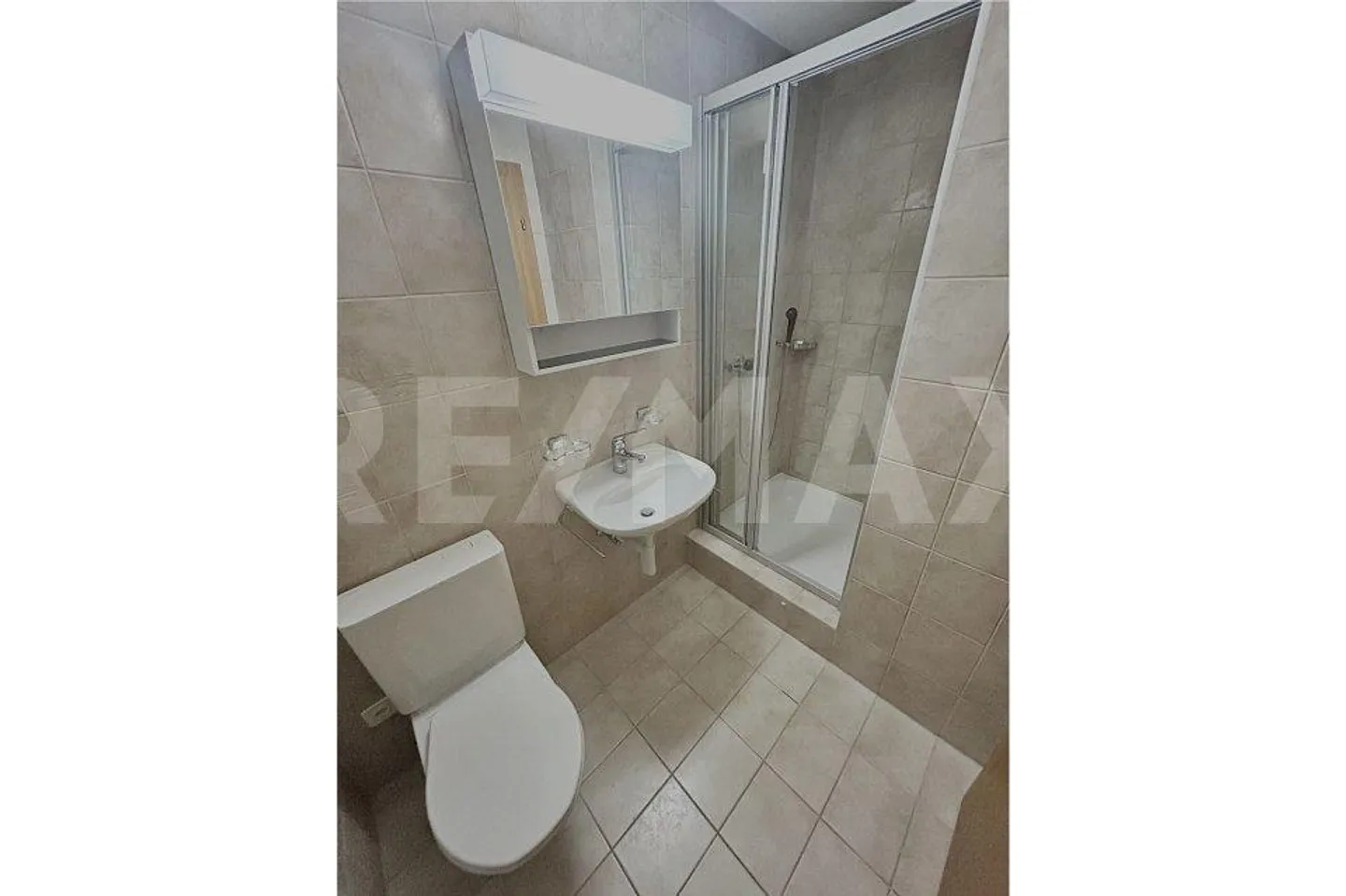 Bright and spacious apartment near the Rhine - Comfortable living in ... - Photo 13 of 13