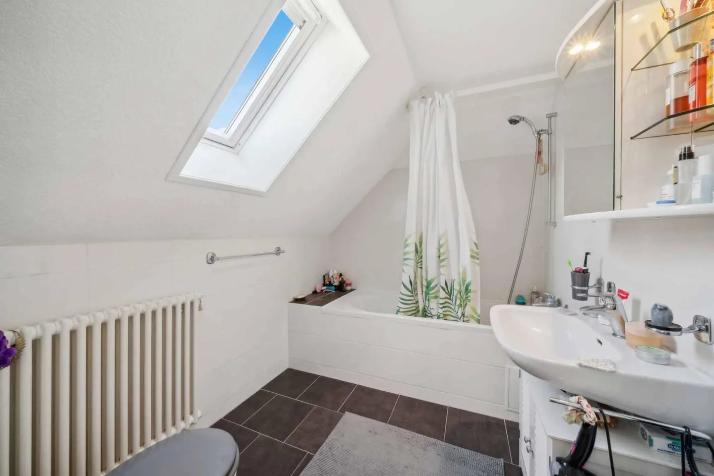 Appartement Charmant avec Vue - Photo 6 sur 10