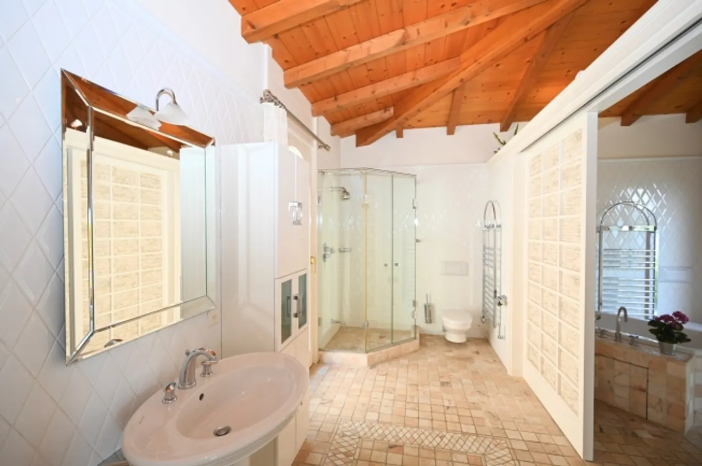 Casa vacanze - Villa con vista mozzafiato sul lago - Offerta unica - Foto 12 di 19