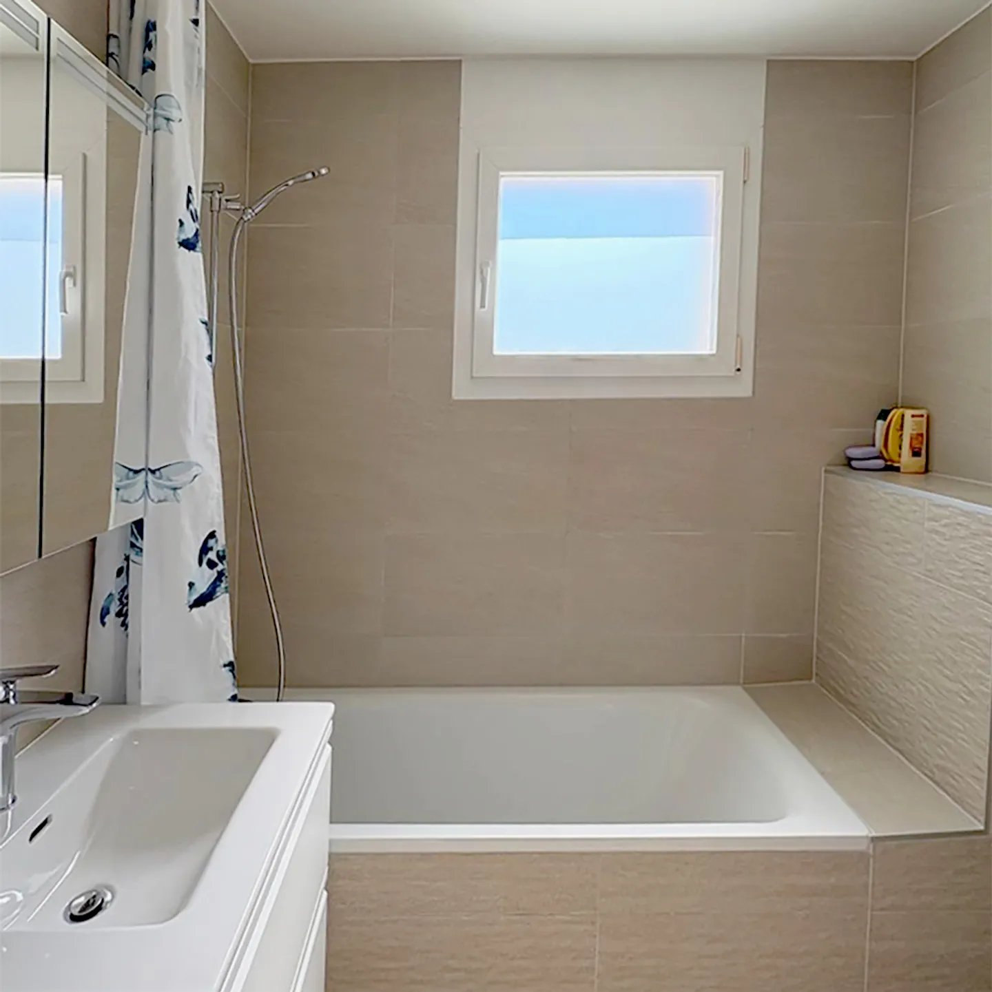 Incantevole villa a schiera d'angolo in una zona tranquilla - Foto 8 di 11