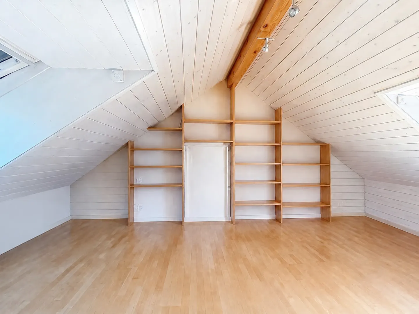 Appartement Charmant avec Vue Lac - Photo 13 sur 13