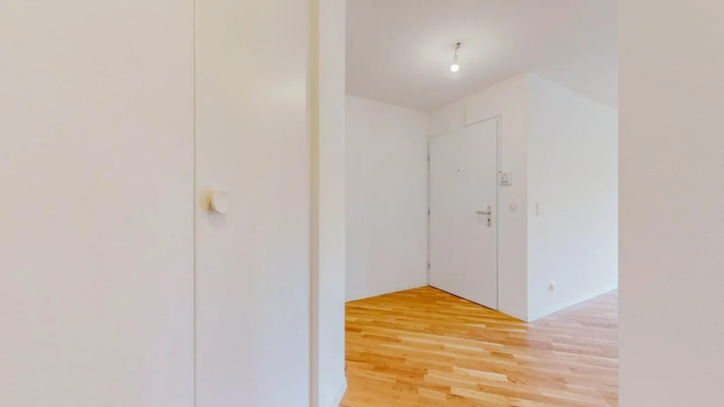 Spacious Family Apartment - Photo 6 of 10