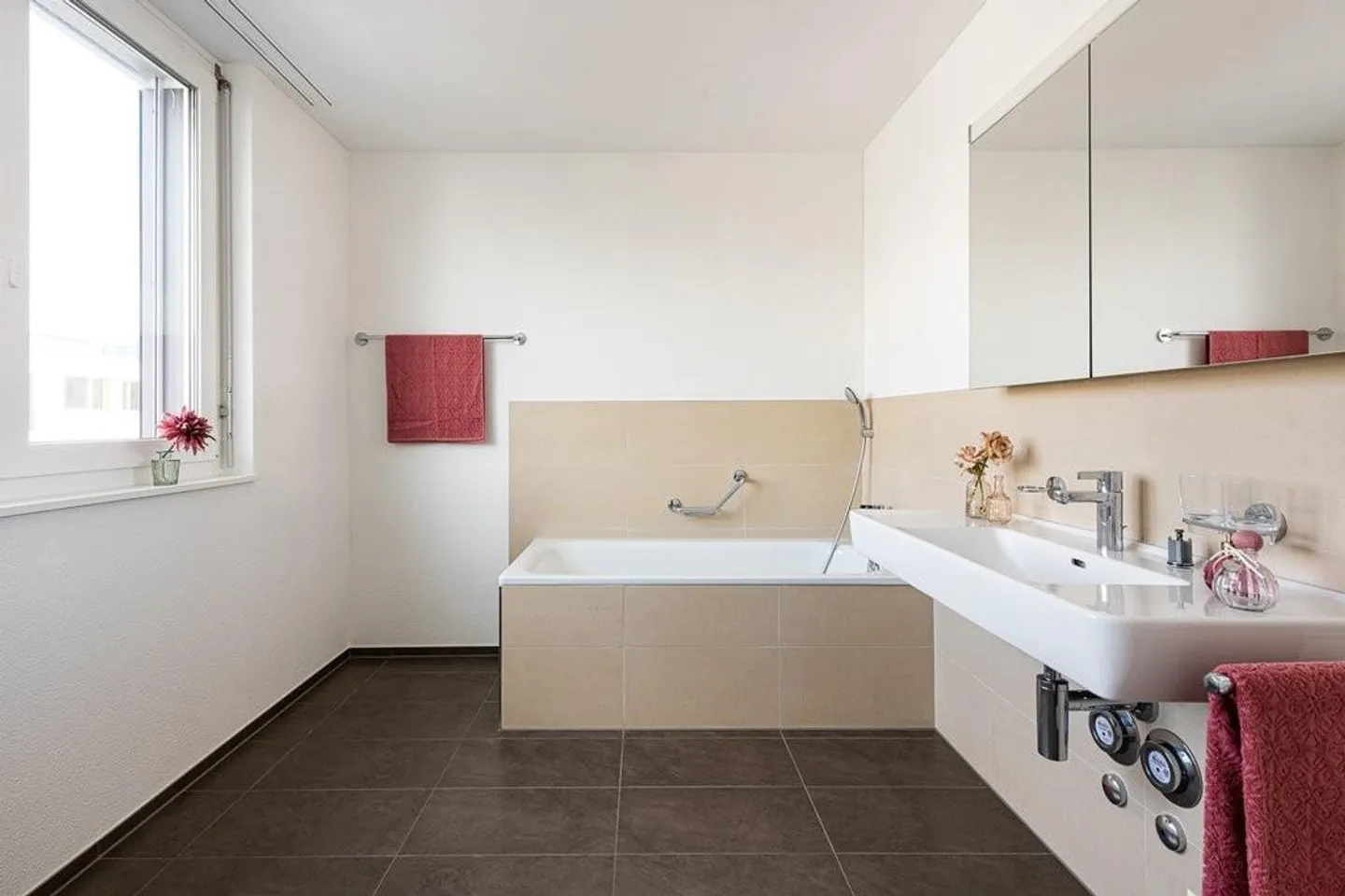 Moderne Traumwohnung - greifen Sie zu! - Foto 6 von 9
