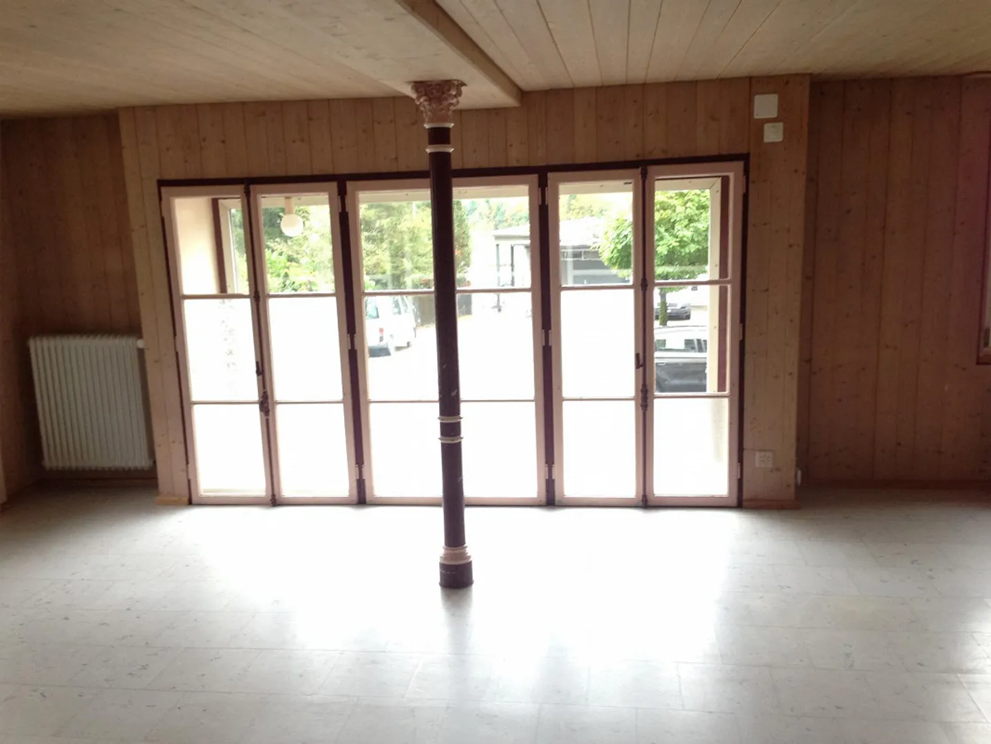 Logement spacieux et temporaire près de la gare 4,5 pièces + chambre séparée - Photo 2 sur 13