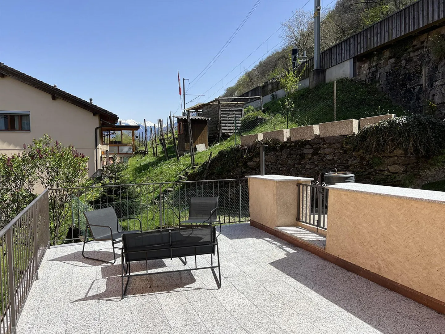 Magnifique Attique avec Terrasse Ensoleillée sur Bolle di Magadino - Photo 19 sur 30