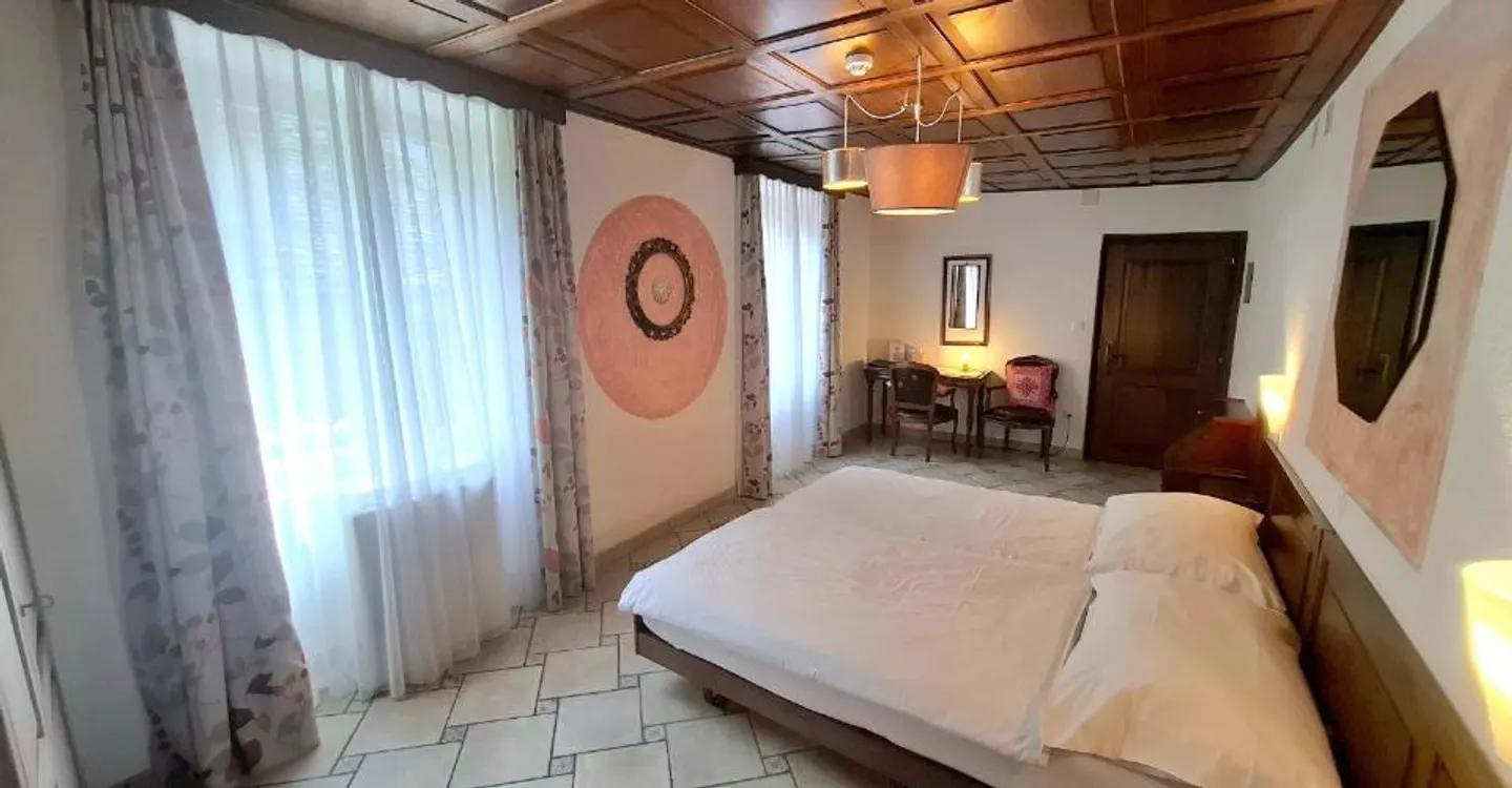 Historic residence with 20 rooms in the heart of Intragna — live, host, and create a unique project in the Centovalli - Photo 6 of 12