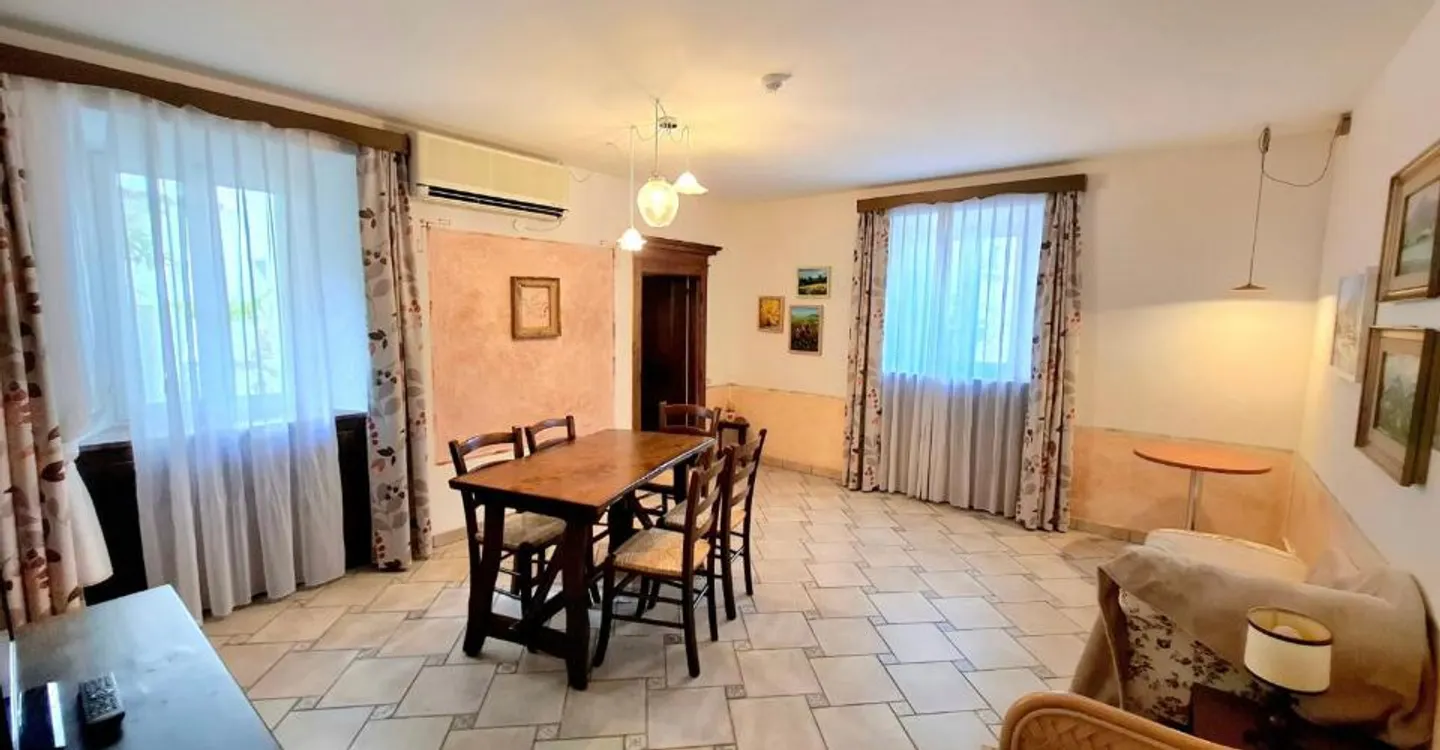 Historic residence with 20 rooms in the heart of Intragna — live, host, and create a unique project in the Centovalli - Photo 8 of 12